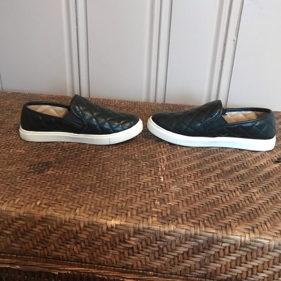 Brash Black Quilted Slip Ons - Picture 4 of 7